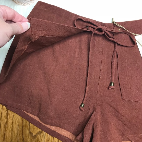 ❌SOLD MOON RIVER | Rust Shorts Size Large NWT - Picture 3 of 8